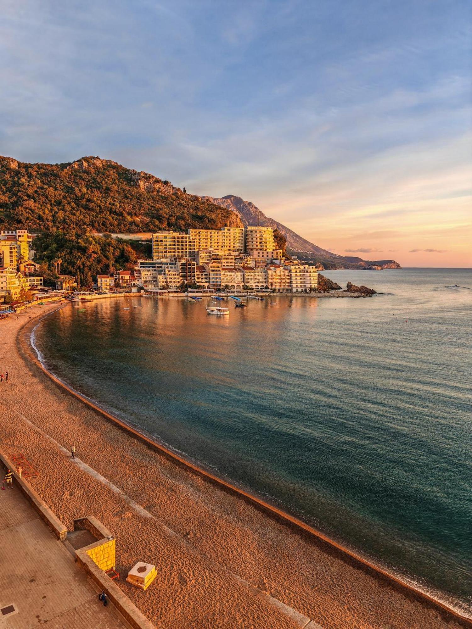 Beachfront Luxury Apartment Будва Экстерьер фото