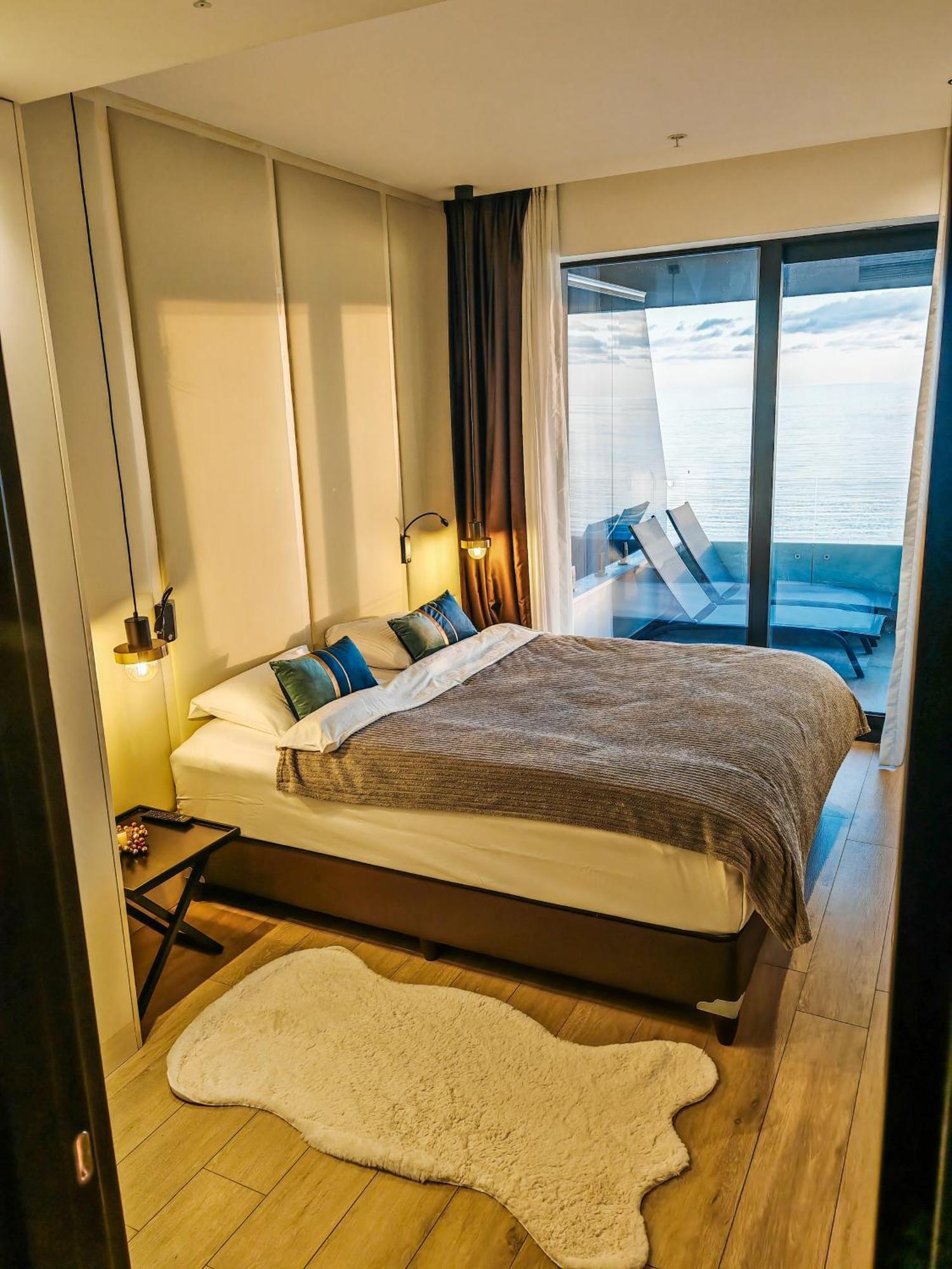 Beachfront Luxury Apartment Будва Экстерьер фото